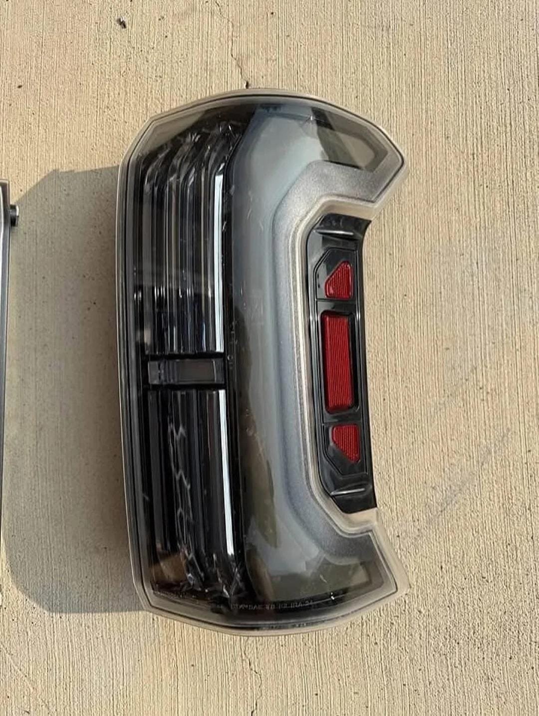Order Toyota Tacoma tail lights Order Toyota Tacoma tail lights